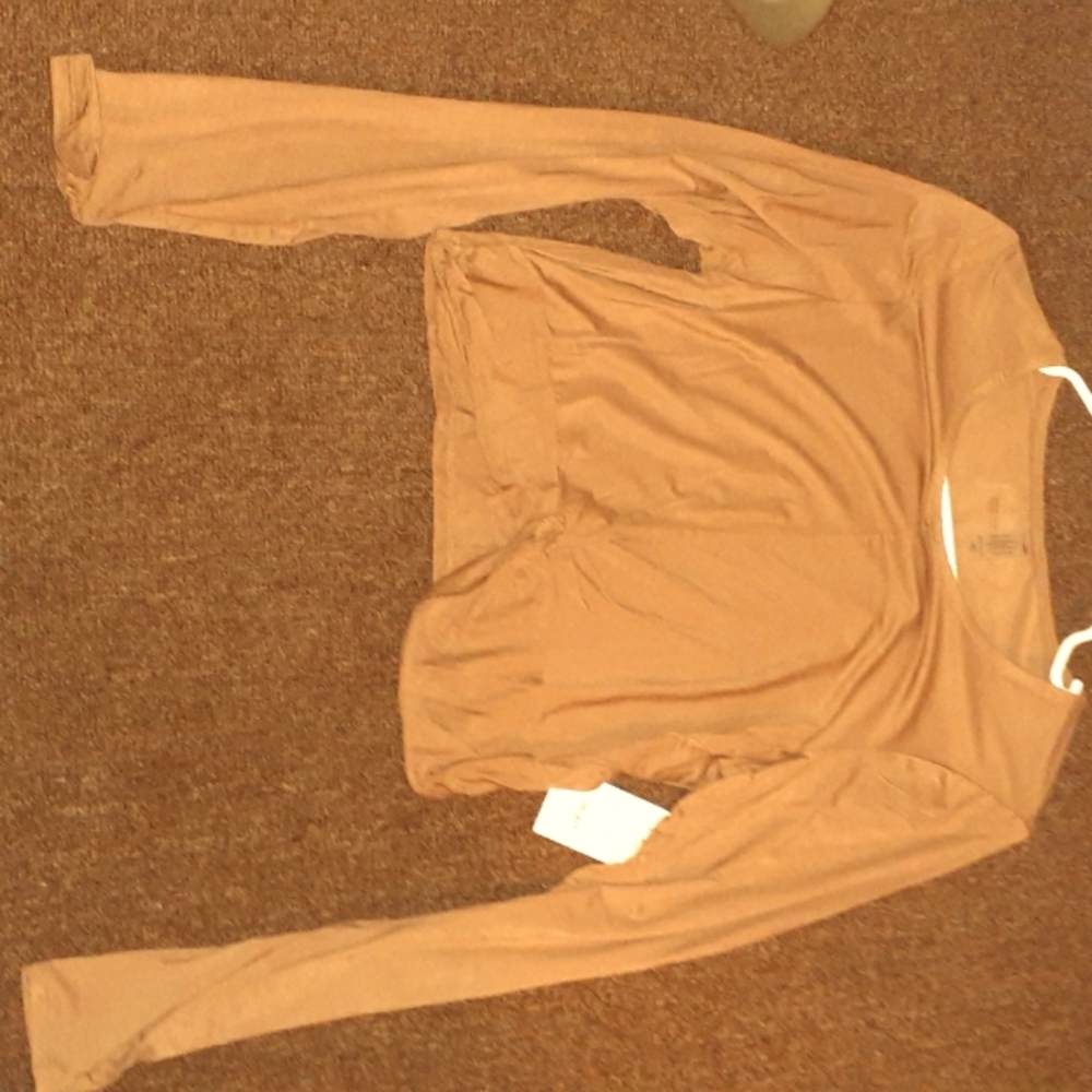 NWT cropped top